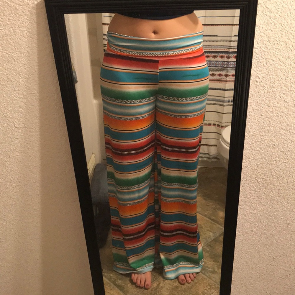 ❤️SUPER CUTE❤️ serape palazzo pants 🙌🏻